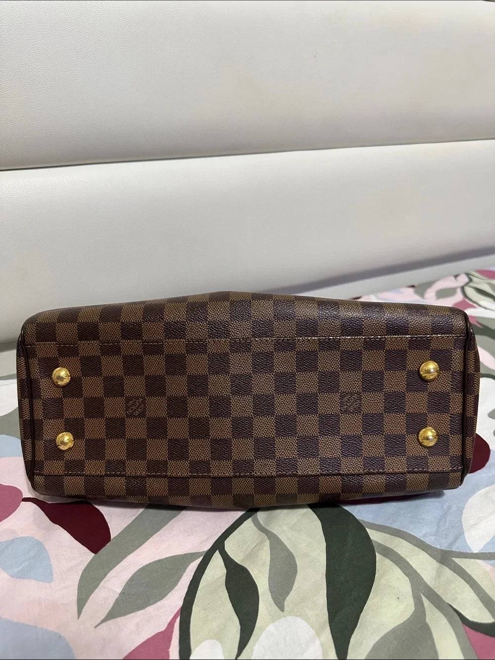 Louis Vuitton Damier Ebene Trevi - Picture 5 of 15